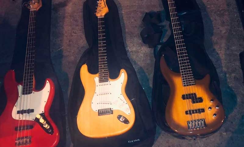 Vendían instrumentos robados y terminaron detenidos