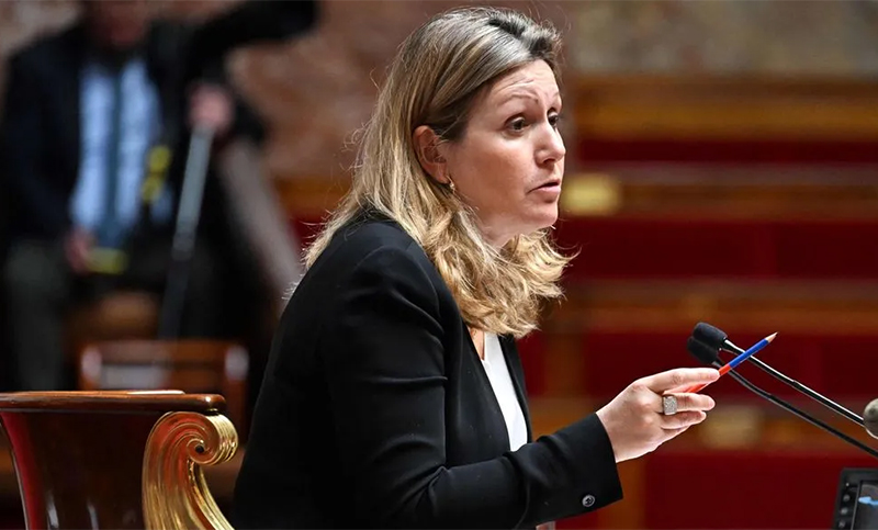 La presidenta de la Asamblea Nacional de Francia no permitirá votar la derogación de la reforma jubilatoria