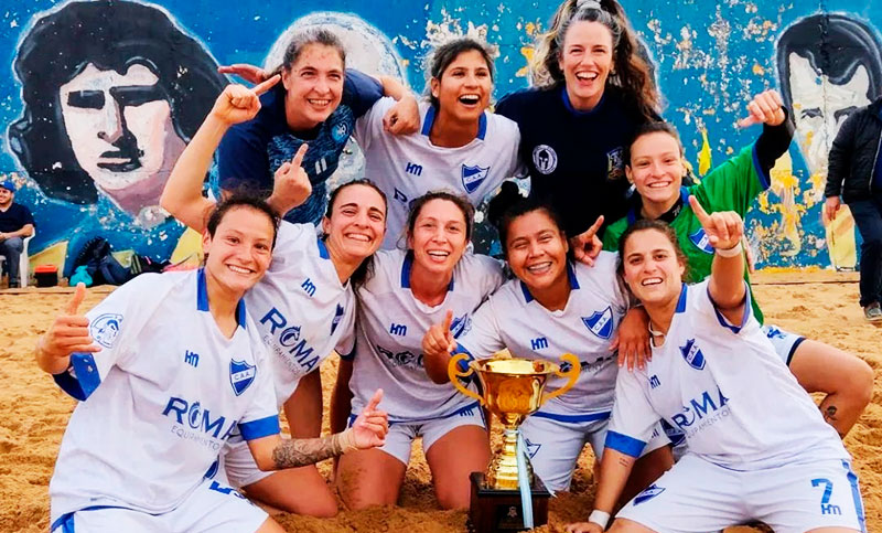 Argentino se consagró campeón del Apertura en el fútbol playa femenino