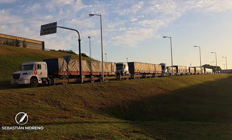 Golpe de la sequía: se desplomó la entrada de camiones a puertos rosarinos