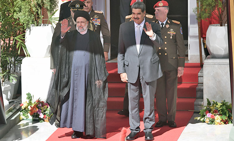 Irán y Venezuela firman 26 acuerdos durante la visita del presidente Raisi al país sudamericano