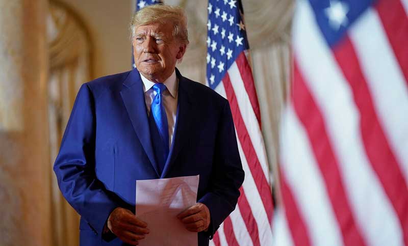 Trump se enfrenta a 37 cargos por robo de documentos clasificados