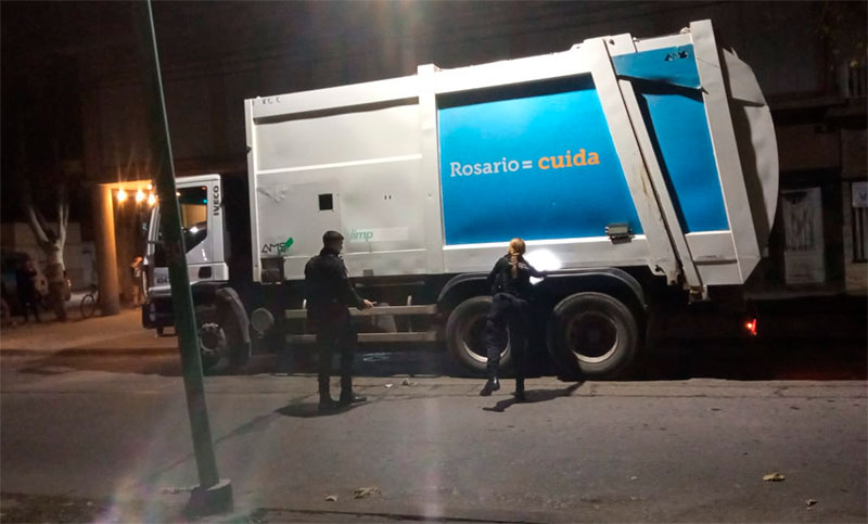 Balearon un camión recolector de residuos y se decretó un paro de actividades