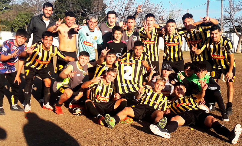 Oriental se impuso a la adversidad y le ganó a Tiro Suizo en el clásico