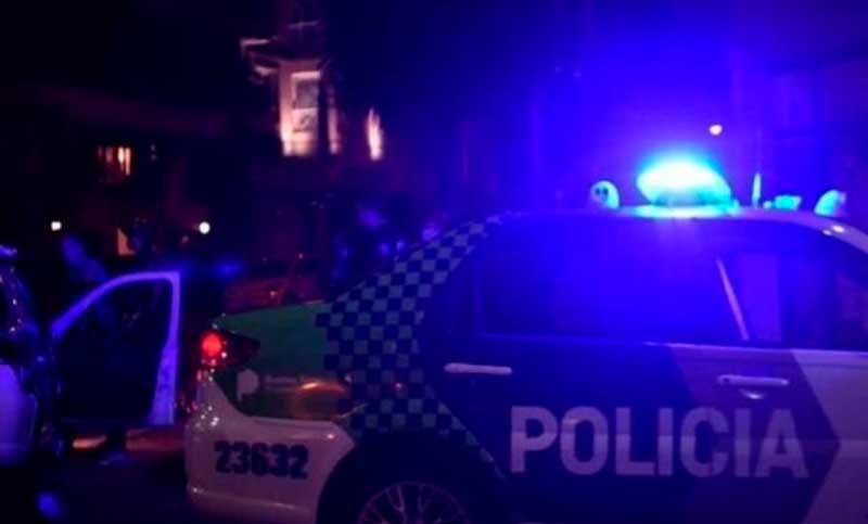 Un policía asesinó a balazos a su expareja y a su excuñada e hirió a un hombre en La Plata