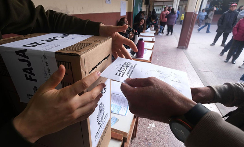 Con negociaciones contrarreloj para inscribir las alianzas de cara a las elecciones, los ojos están puestos en el 24 de junio