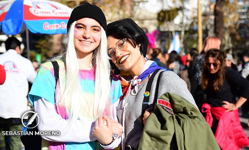 «Abrazando la diversidad familiar: iguales en derechos»