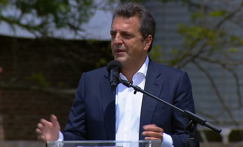 Massa anuncia más inversiones automotrices y reglamentación de la ley de impulso al sector