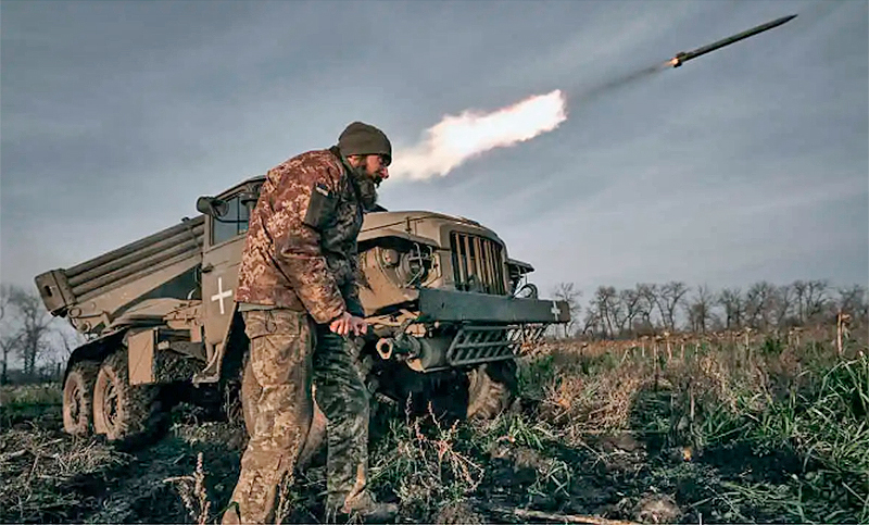 Ucrania lanza gran ofensiva en zona ocupada por Rusia, afirma Moscú
