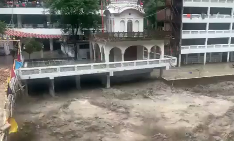 Murieron al menos 15 personas en el norte de India a causa de graves inundaciones