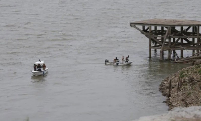 Buscan a un joven pescador que desapareció en el río Paraná