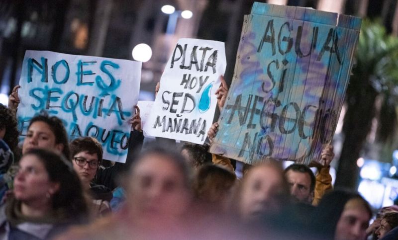 Crisis hídrica en Uruguay: extractivismo, privatización y emergencia territorial