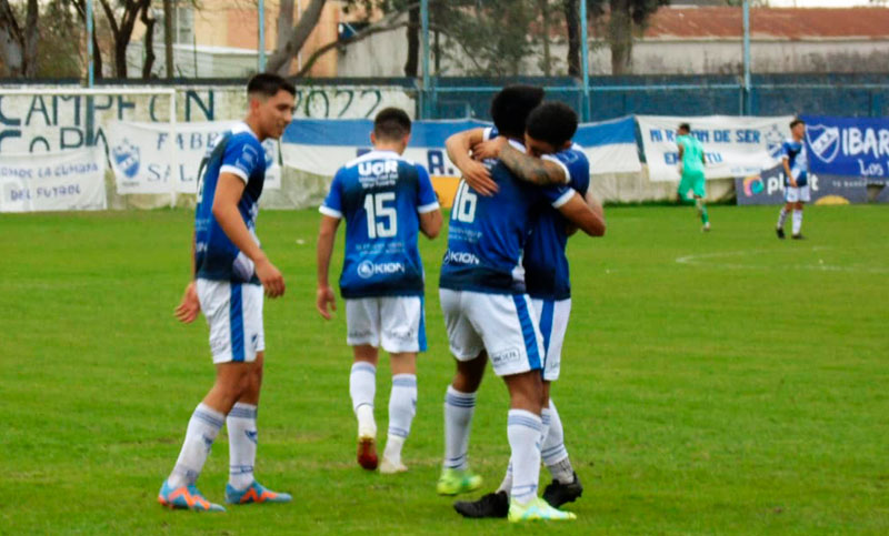 Argentino tuvo paciencia, se quedó con el triunfo y sigue en la punta de la D