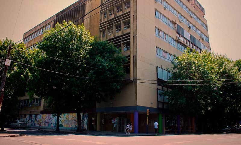 Denuncian que no llegan raciones de comida ni copa de leche a nueve escuelas públicas de Rosario