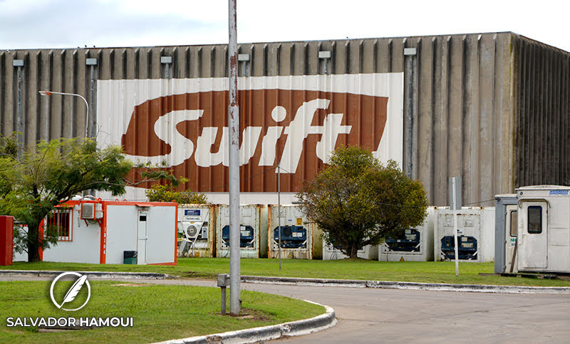 Por la incertidumbre económica, Swift paralizó su producción y dio vacaciones a trabajadores