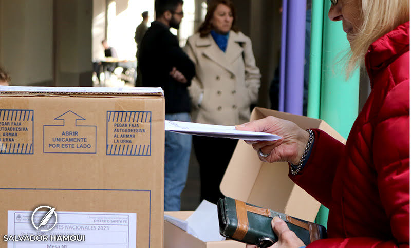 Hacia el cierre de las elecciones, en Santa Fe había votado alrededor del 70% del padrón
