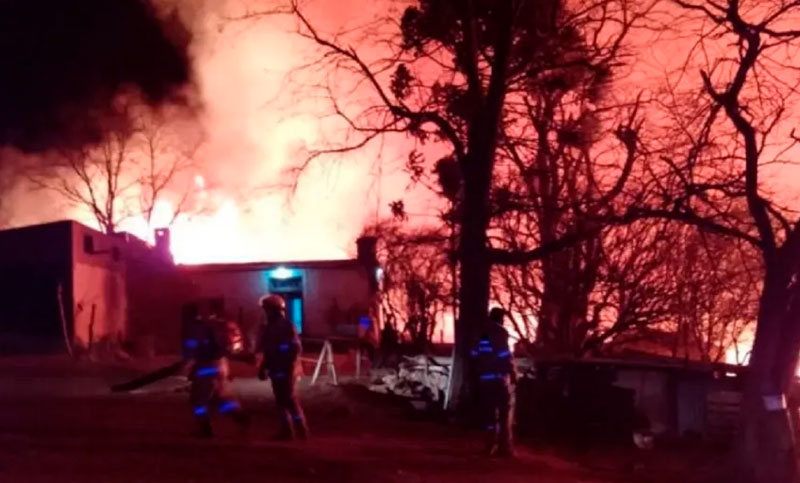 Incendio forestal en San Luis: vecinos tuvieron que ser evacuados