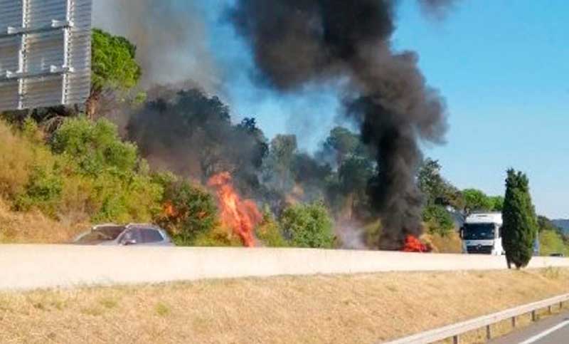 Más de 130 evacuados y 435 hectáreas afectadas por un incendio en la frontera entre España y Francia