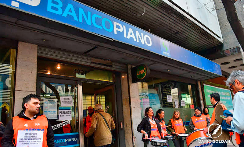 Analía Ratner: “Ya no nos asombra nada de Banco Piano, es un ninguneo permanente a los trabajadores”