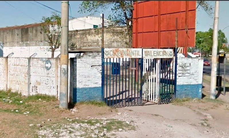 El club Valencia volvió a ser blanco de la inseguridad y el vandalismo
