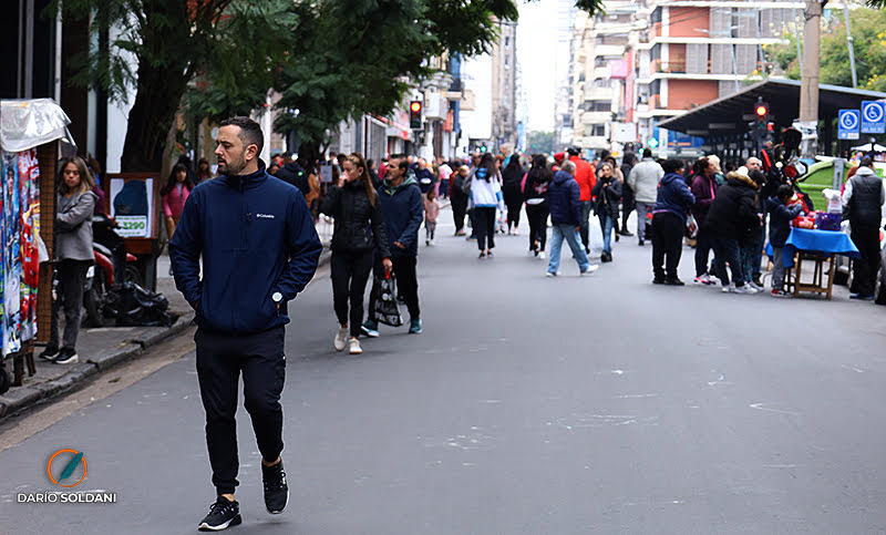 Calle San Luis, afectada por el desplome de los salarios: las ventas cayeron hasta un 15% en julio