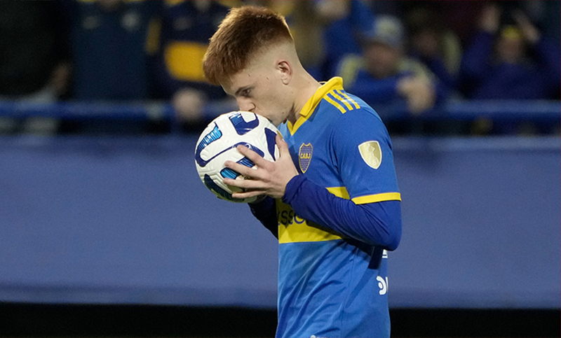 Boca clasificó a cuartos tras eliminar a Nacional en el debut de Cavani