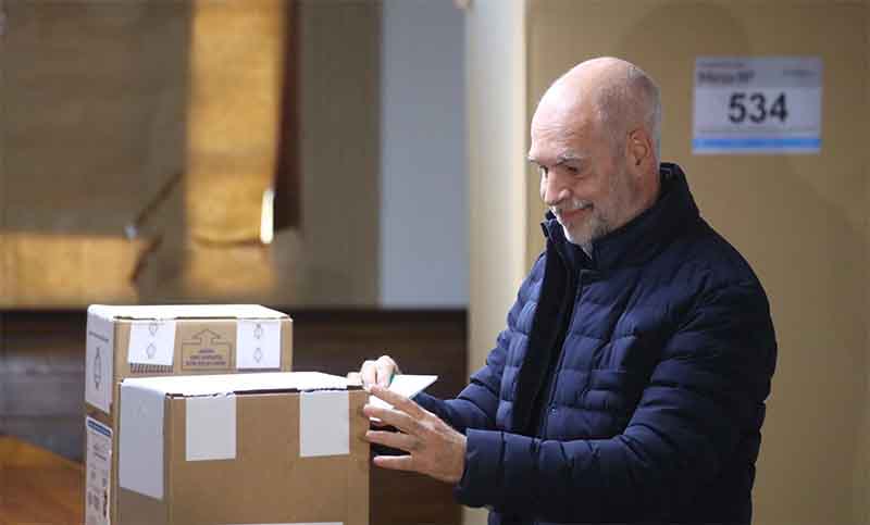 «Le pido a la gente que vote en paz y por la paz», afirmó Larreta al votar en la Facultad de Derecho