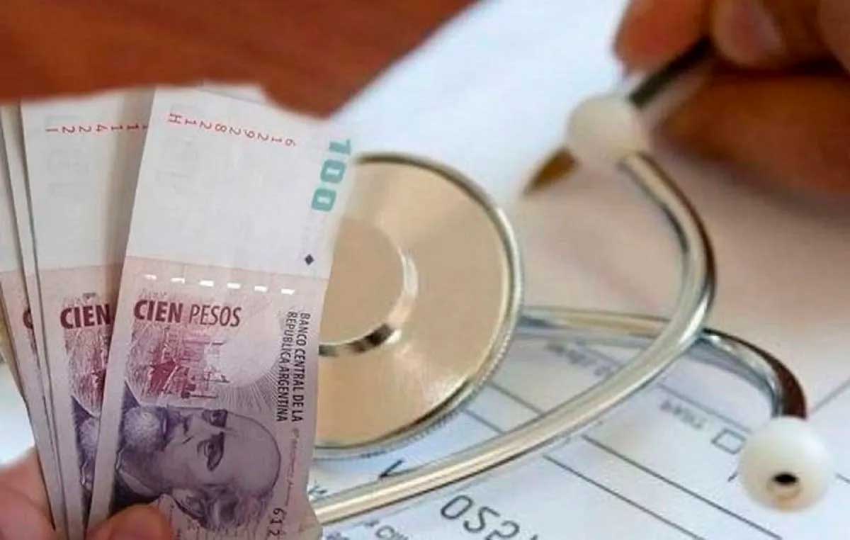 El Gobierno suspende por 90 días los aumentos en medicina prepaga
