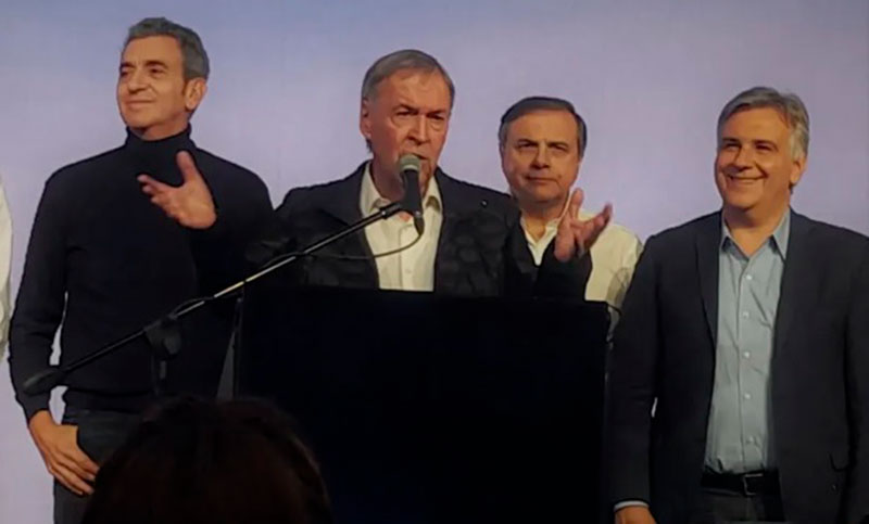 Schiaretti felicitó a Milei por ser el candidato «más votado en Córdoba»