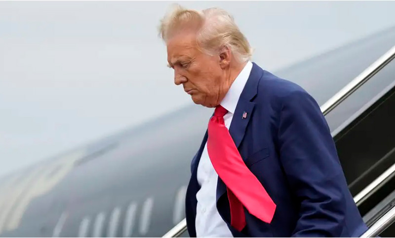 Trump se presentó ante la Justicia tras ser acusado de «conspiración»