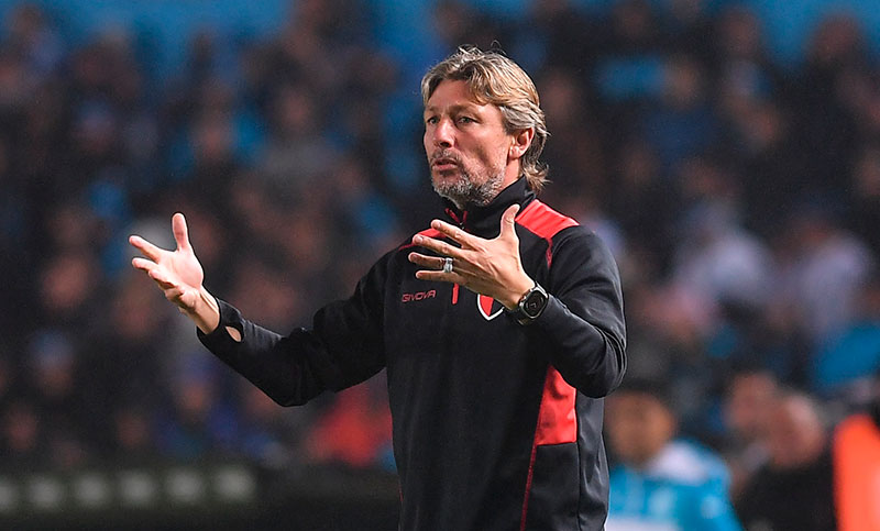 Heinze: «Les dije a los jugadores que se vayan con la cabeza bien alta»