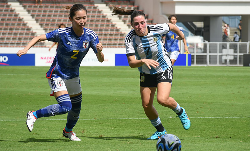 La selección femenina de fútbol cayó 8 a 0 en una dura derrota ante Japón