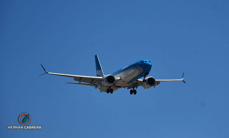 Presentan nuevo vuelo que conecta a Rosario con Córdoba, Mendoza y Neuquén
