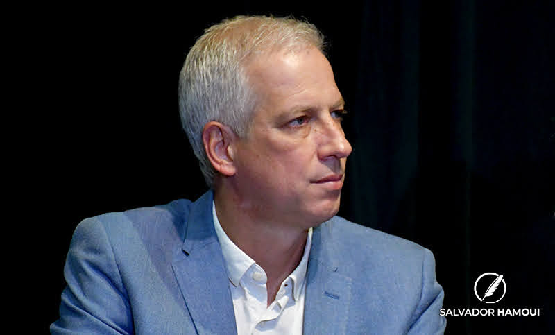 Dionisio Scarpín no se decide si asume como diputado provincial o continúa como senador