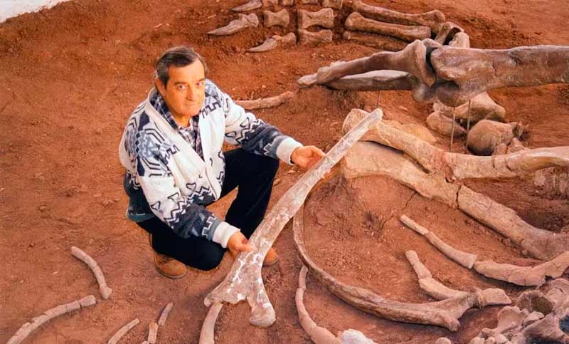 Murió Rubén Carolini, el descubridor del dinosaurio carnívoro más grande del mundo