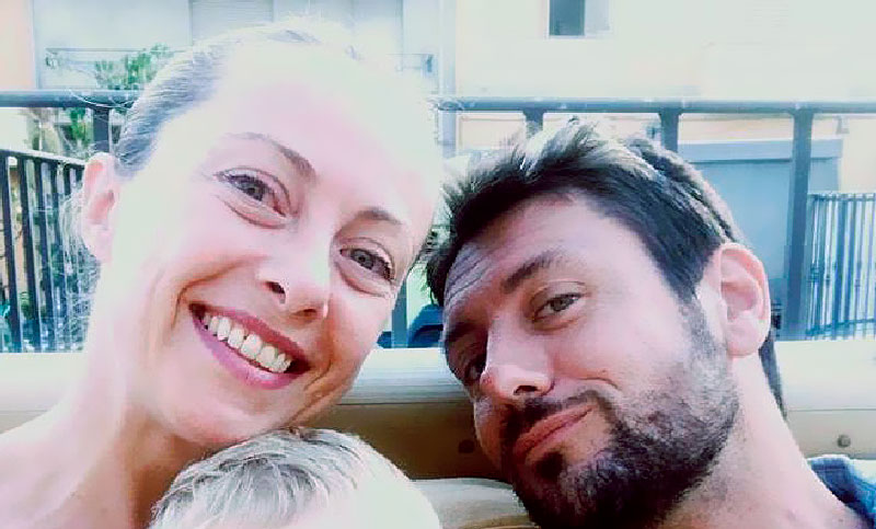 Giorgia Meloni anunció su separación tras descubrir que su pareja invitó a una colega a tener relaciones