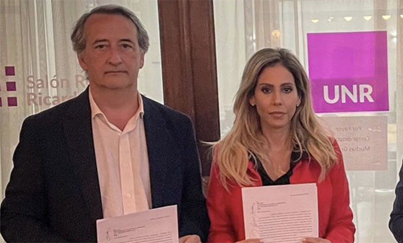 La Libertad Avanza intimó al rector de la UNR por la desobligación para marchar contra los «vouchers»