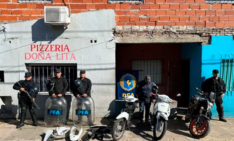 Seis detenidos en 12 allanamientos para desbaratar a banda que robaba autos en Morón