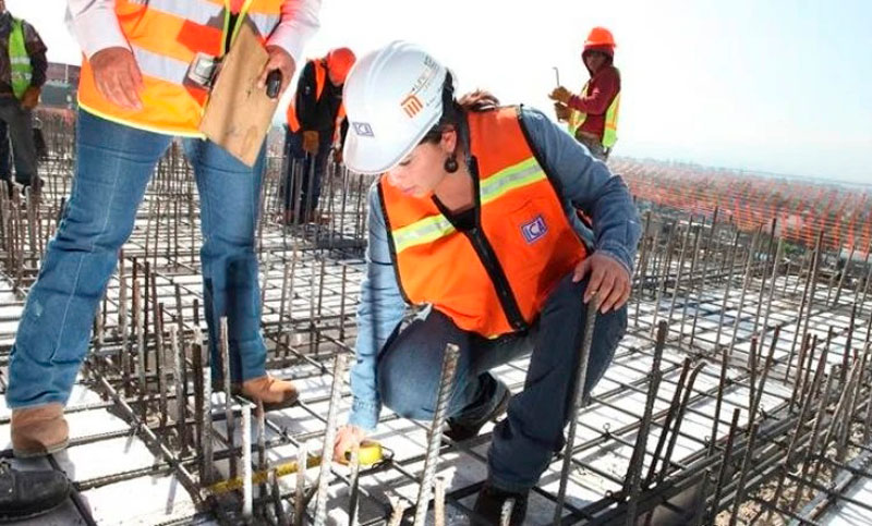 Aumenta el empleo de la mujer en el sector de la construcción