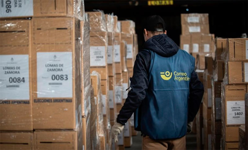 Continúa el operativo de distribución de urnas y material electoral en todo el país