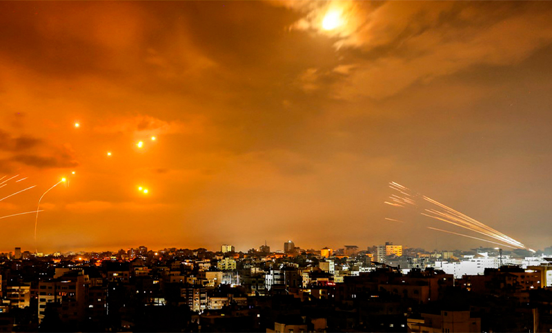 La crisis entre Israel y Palestina dispara el precio del petróleo ante amenazas de más hostilidades