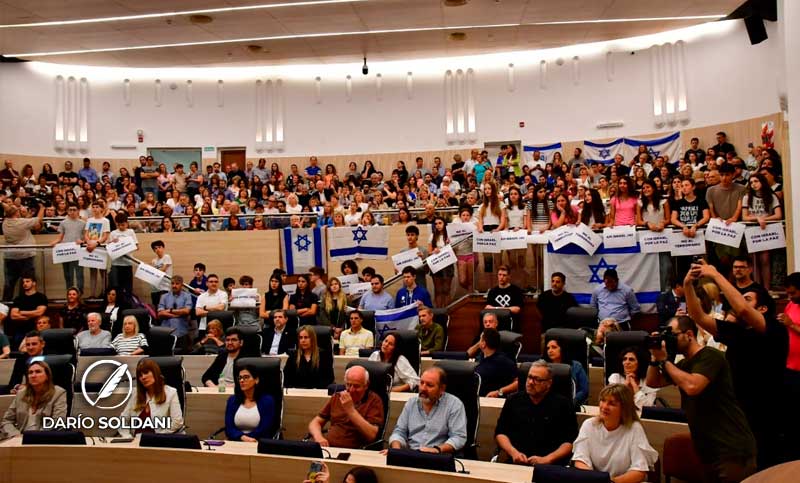 El Concejo Municipal de Rosario realizó un acto para condenar el ataque a Israel