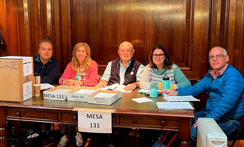Los argentinos que residen en Reino Unido ya comenzaron a votar en el Consulado de Londres