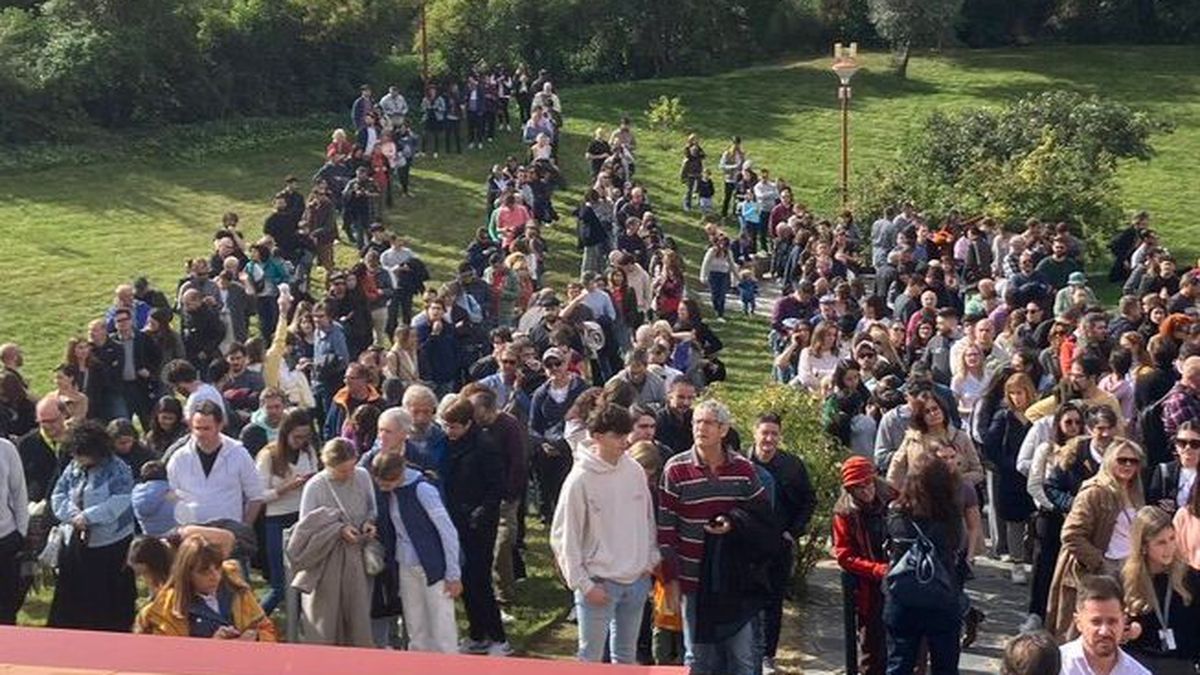 Los argentinos que residen en el exterior asistieron de manera masiva a emitir sus votos