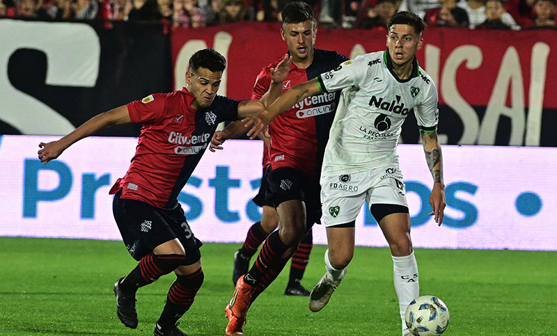Newell’s hizo muy poco, cayó ante Sarmiento y sigue sin ganar en el Coloso