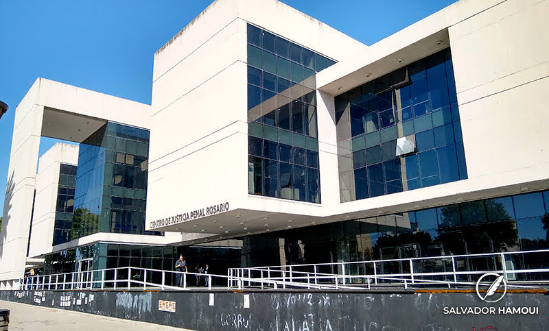 Quedará en prisión un joven acusado de operar un búnker vinculado a Alvarado 