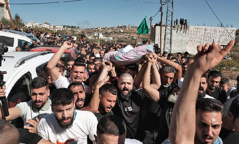 Mueren al menos tres palestinos tiroteados por soldados israelíes en Cisjordania