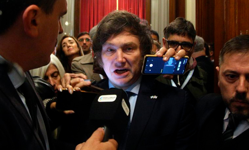 Javier Milei volvió al Congreso, reafirmó su intención de dolarizar y negó querer establecer un mercado de órganos