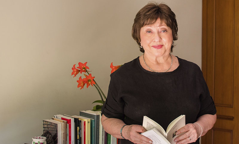 La escritora Marta Ortiz presenta su nuevo libro de cuentos