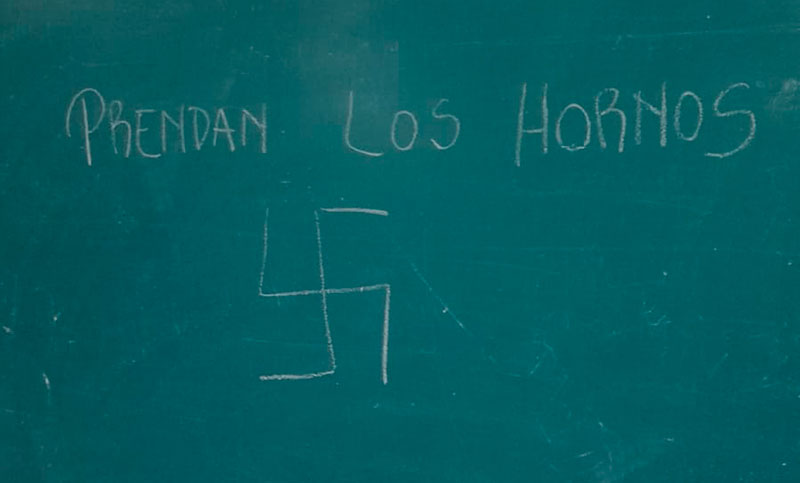 Encontraron mensajes antisemitas en el pizarrón de una escuela en Santa Fe